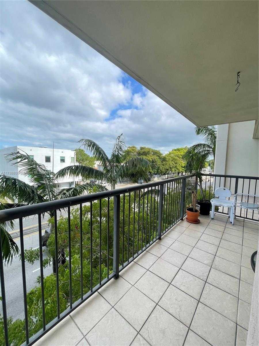 Small Image of 1690 #303, Miami Number 19