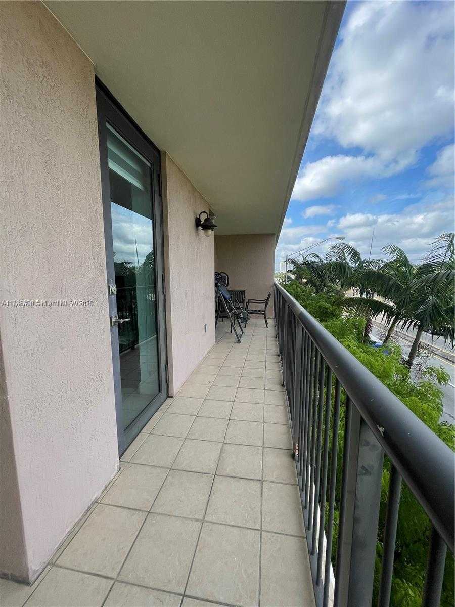Small Image of 1690 #303, Miami Number 20