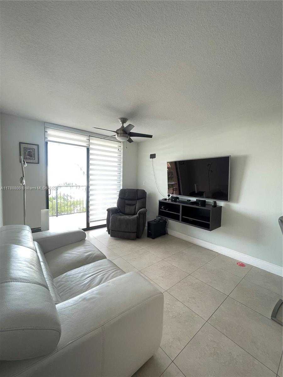 Small Image of 1690 #303, Miami Number 7