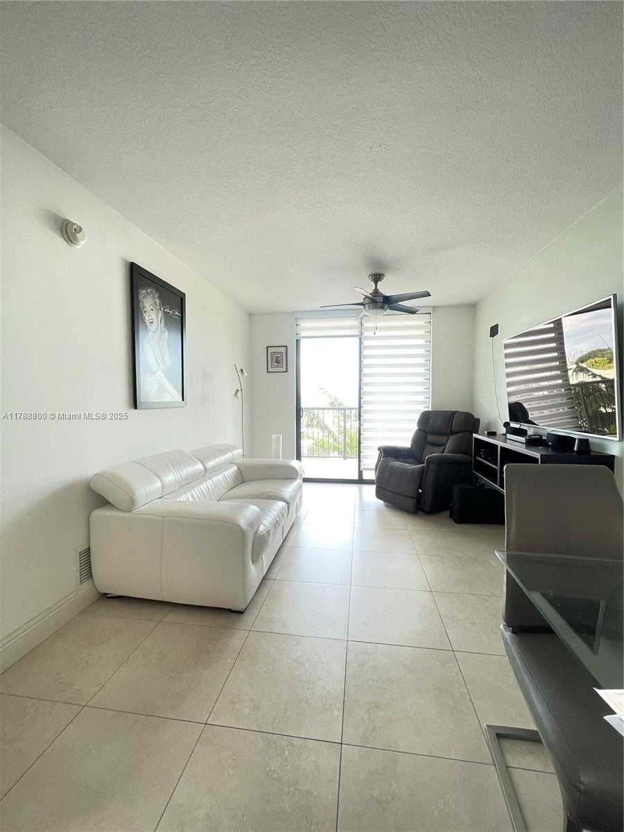 Small Image of 1690 #303, Miami Number 8