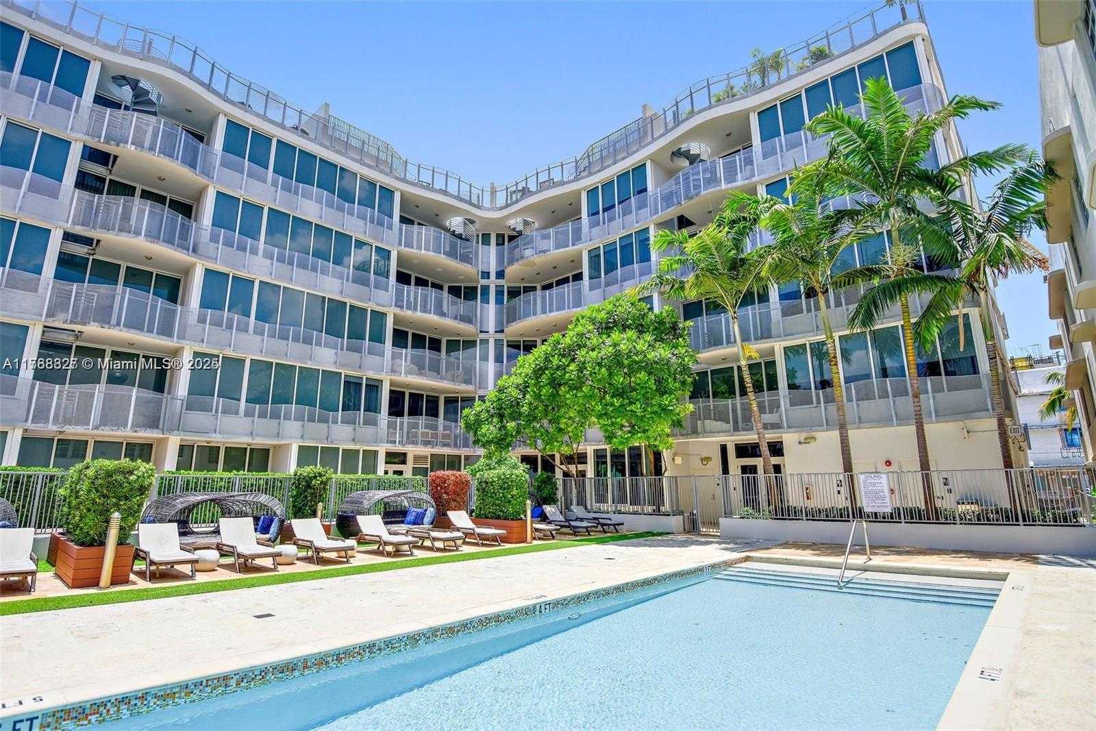 Small Image of 2155 WASHINGTON CT #309, Miami Beach Number 27