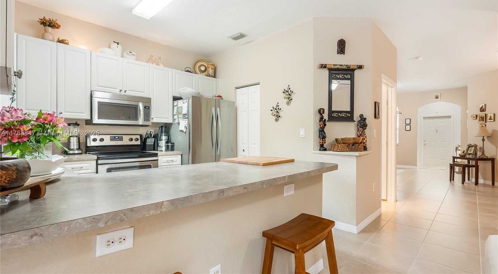 Small Image of 12752 SOUTH WEST 49TH CT, Miramar Number 12