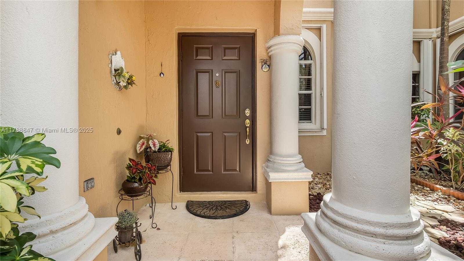Small Image of 12752 SOUTH WEST 49TH CT, Miramar Number 2