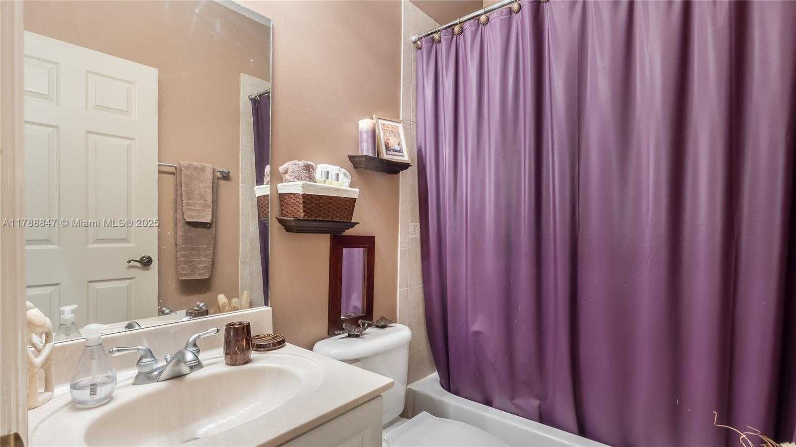 Small Image of 12752 SOUTH WEST 49TH CT, Miramar Number 28