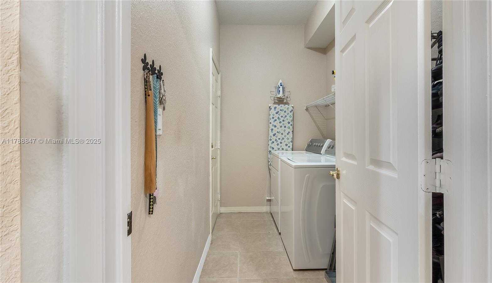 Small Image of 12752 SOUTH WEST 49TH CT, Miramar Number 29