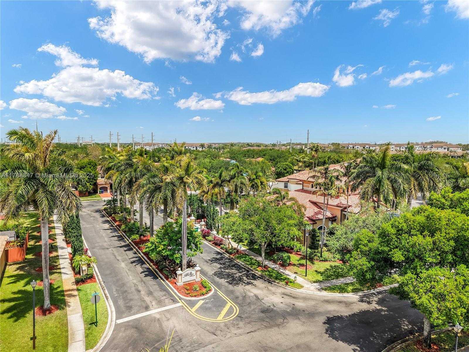 Small Image of 12752 SOUTH WEST 49TH CT, Miramar Number 30