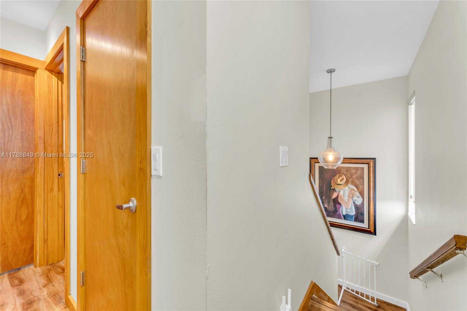 Small Image of 8735 SOUTH WEST 113TH CT, Miami Number 23