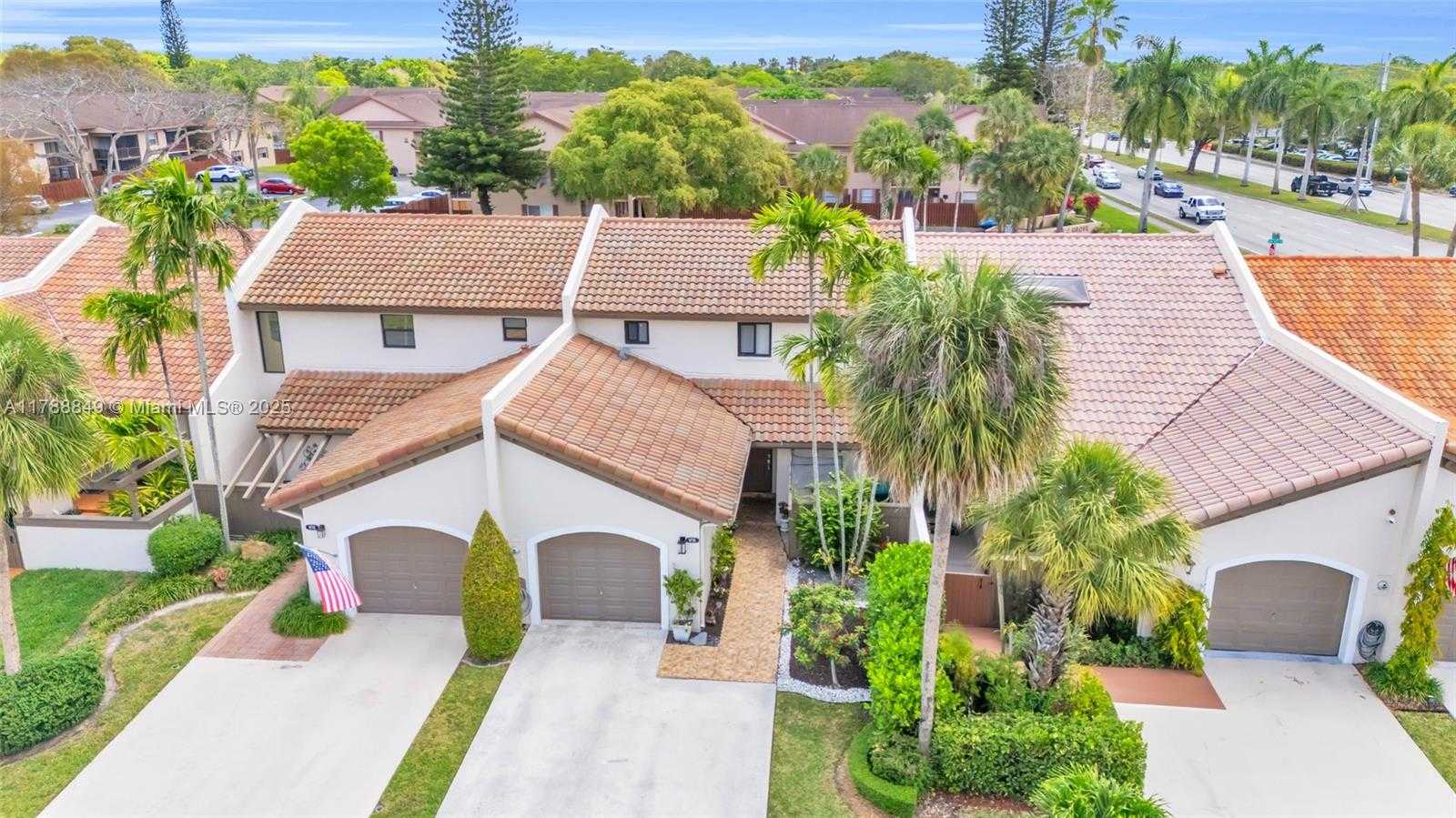 Small Image of 8735 SOUTH WEST 113TH CT, Miami Number 41
