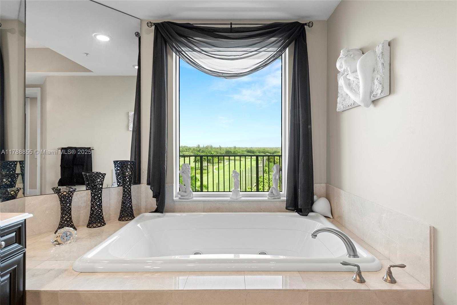 Small Image of 13621 DEERING BAY DR #601, Coral Gables Number 20
