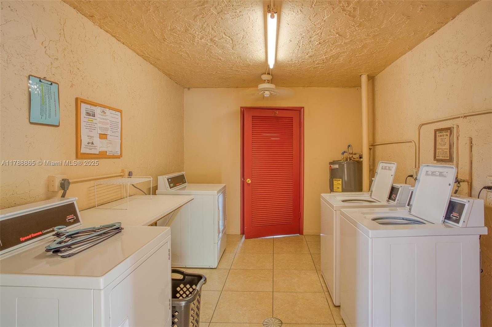 Small Image of 1005 COUNTRY CLUB DR #408, Margate Number 30