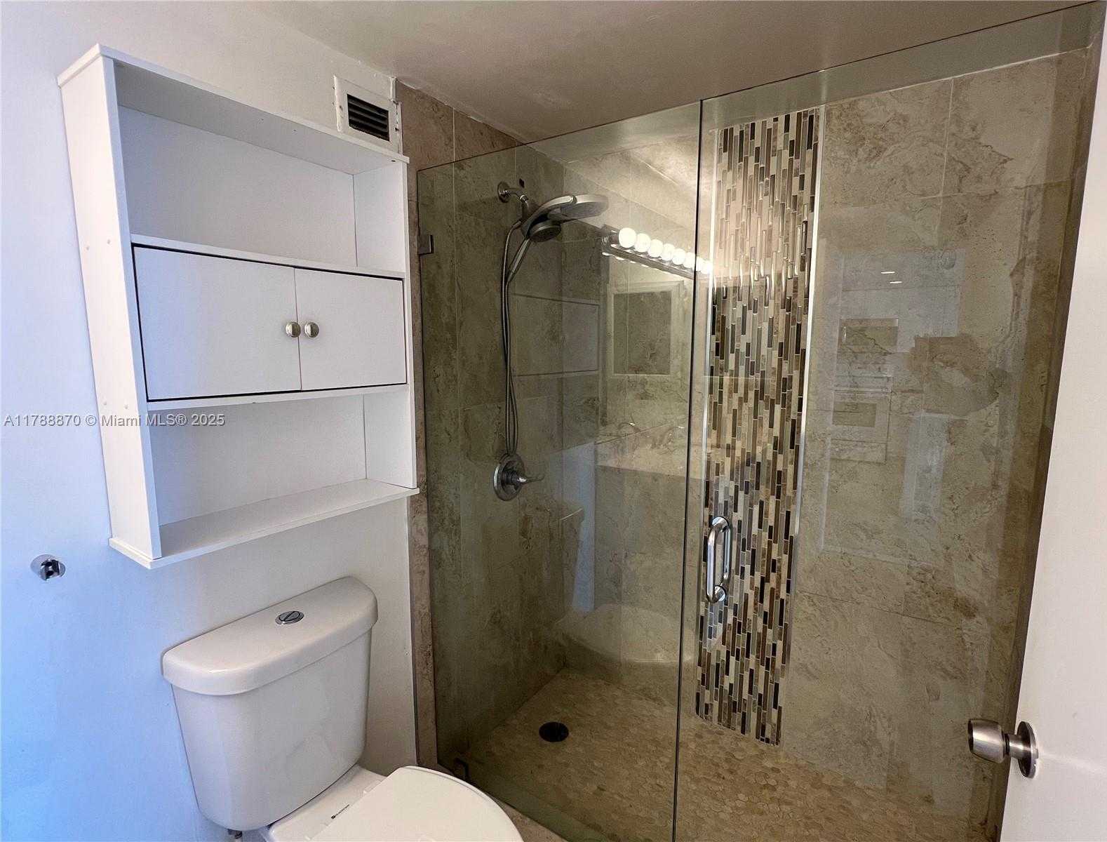 Small Image of 1351 Miami Gardens Dr, Miami Gardens, FL 33169, USA Number 20