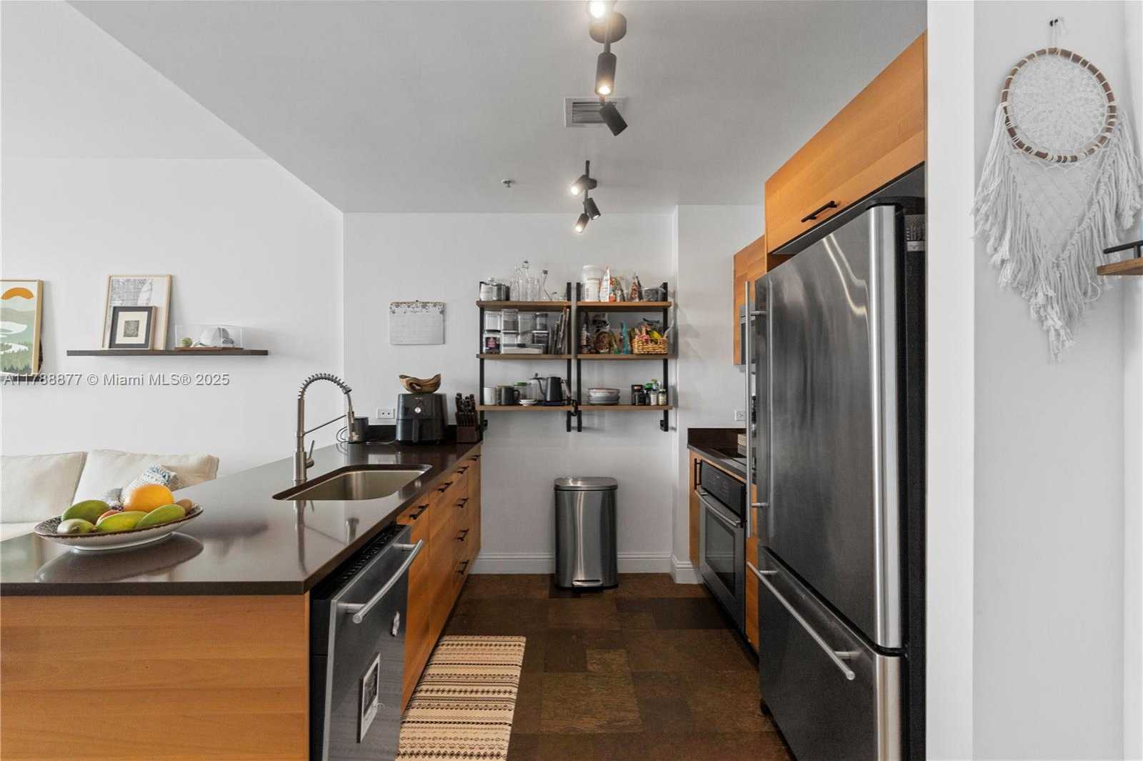 Small Image of 3301 NORTH EAST 1ST AVE #H1611, Miami Number 12