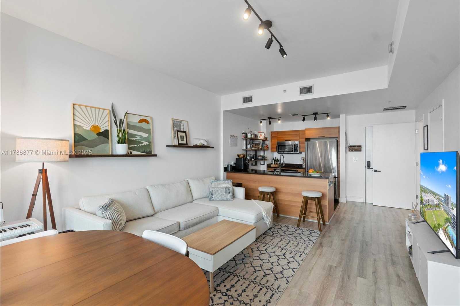Small Image of 3301 NORTH EAST 1ST AVE #H1611, Miami Number 3