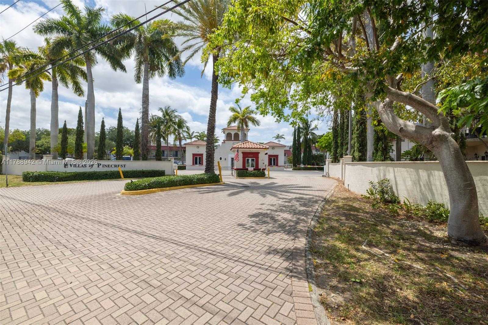 Small Image of 6707 NORTH KENDALL DR #105, Pinecrest Number 10