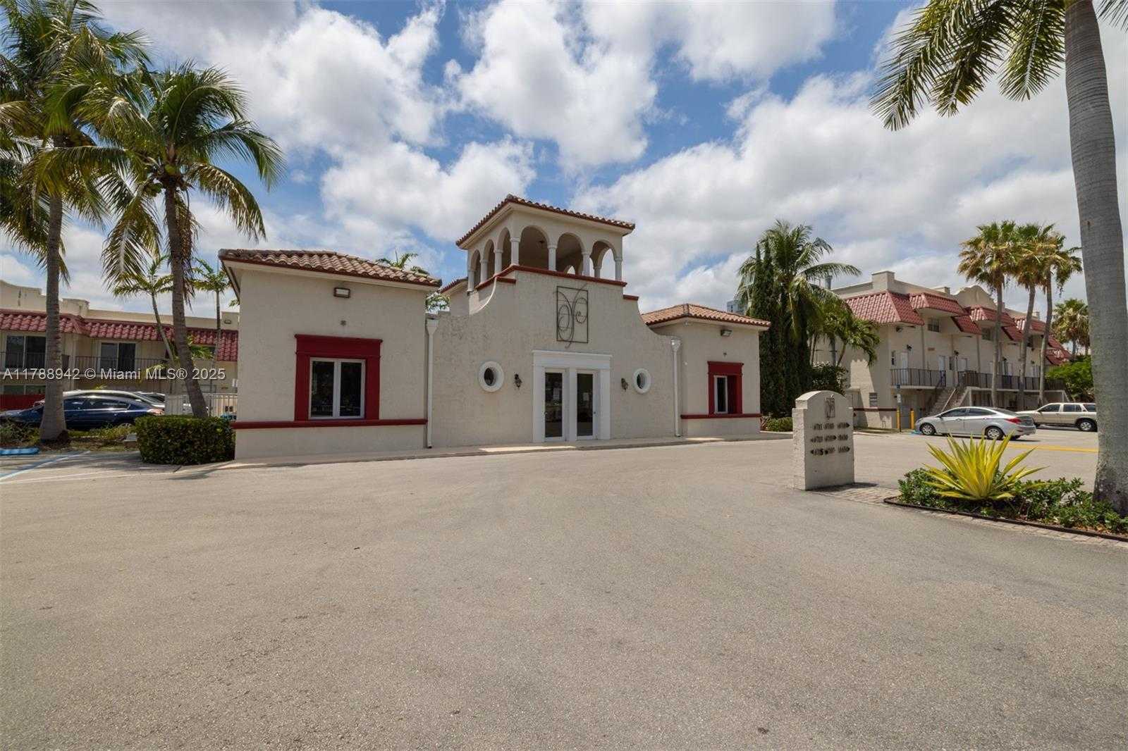 Small Image of 6707 NORTH KENDALL DR #105, Pinecrest Number 11
