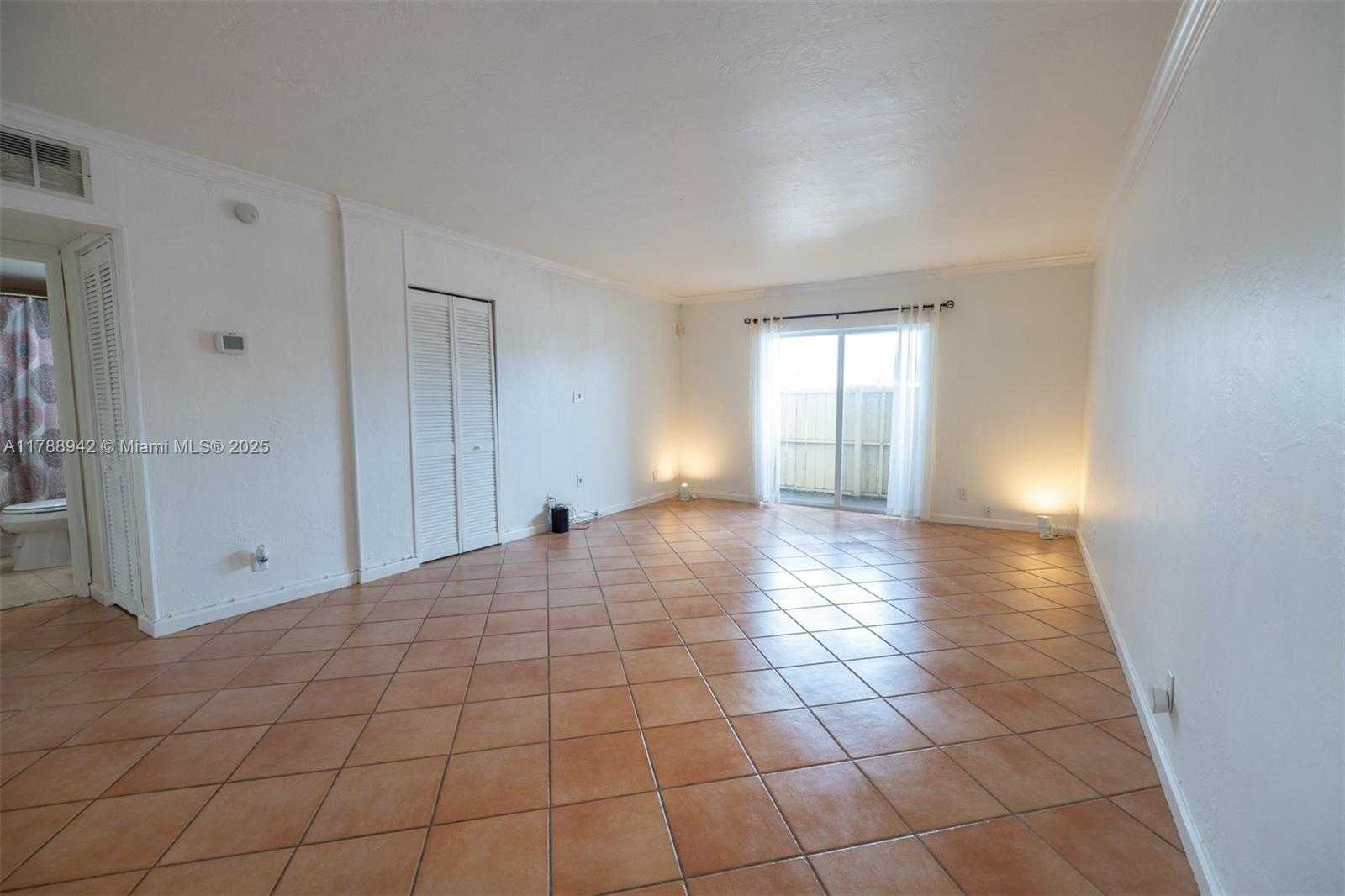 Small Image of 6707 NORTH KENDALL DR #105, Pinecrest Number 13