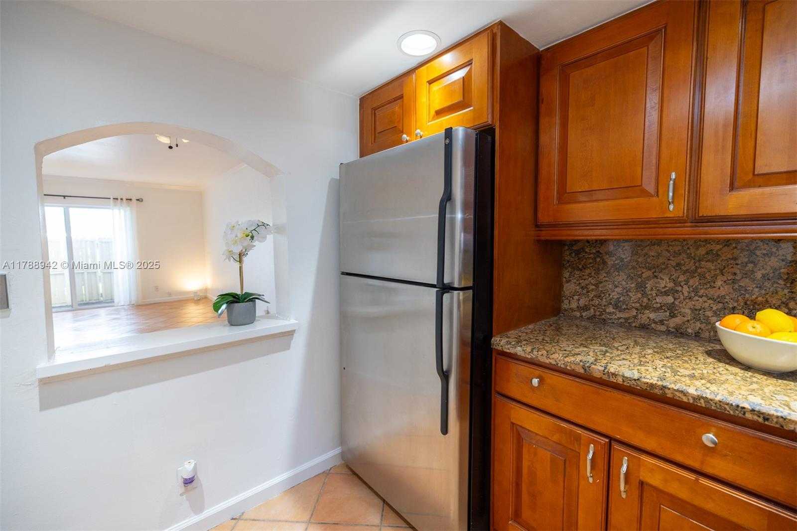 Small Image of 6707 NORTH KENDALL DR #105, Pinecrest Number 16