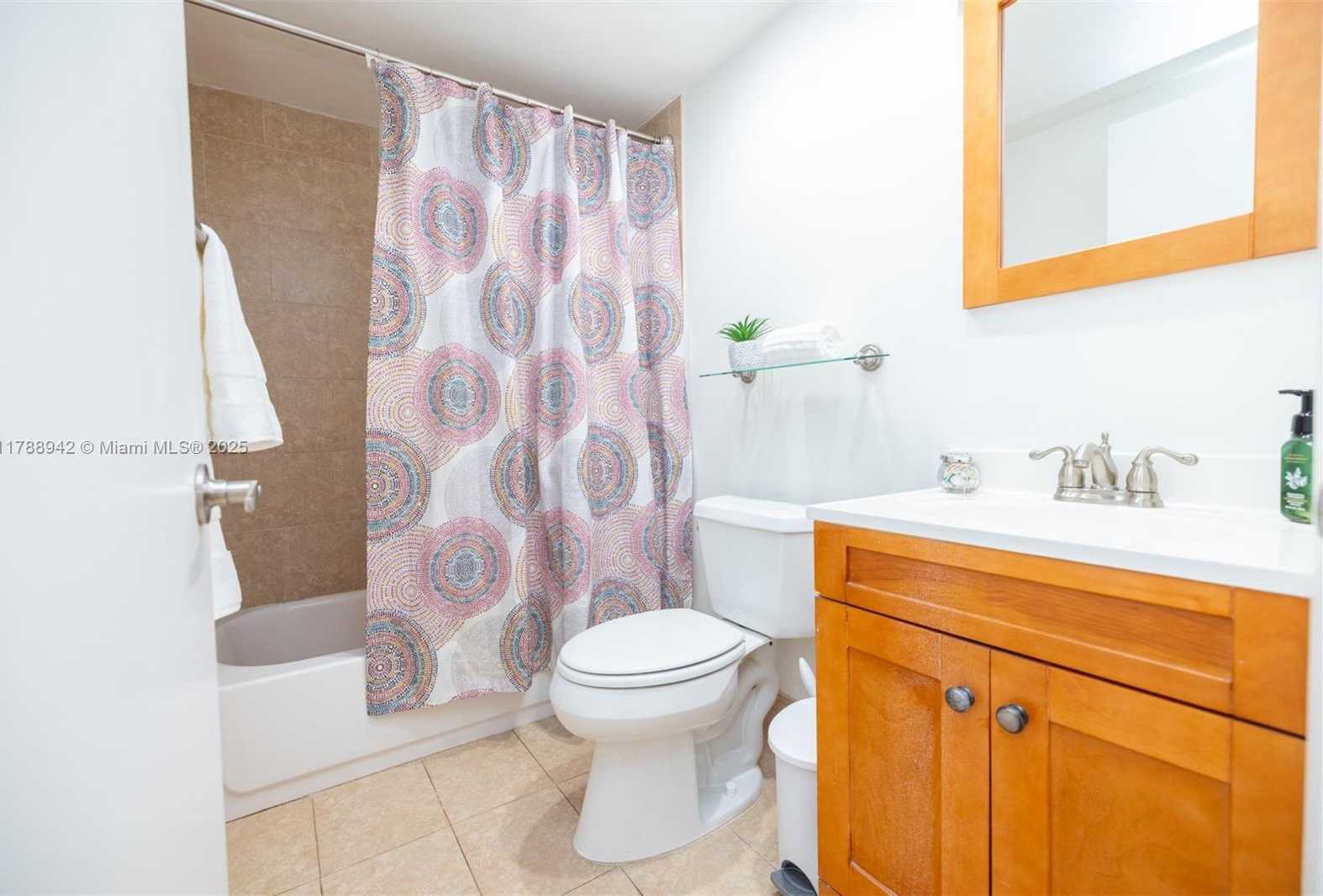 Small Image of 6707 NORTH KENDALL DR #105, Pinecrest Number 6