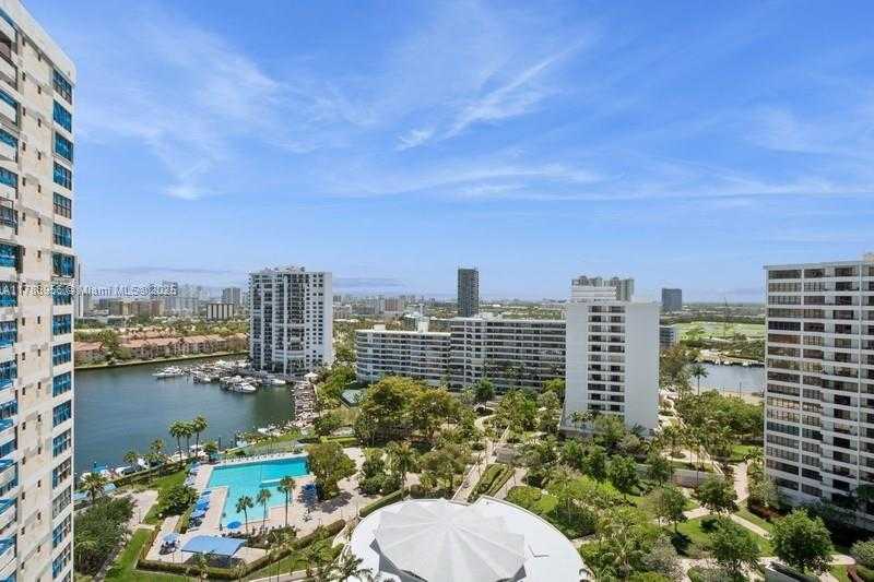 Small Image of 2500 PARKVIEW DR #1816, Hallandale Beach Number 12