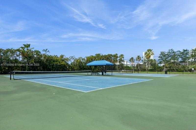 Small Image of 2500 PARKVIEW DR #1816, Hallandale Beach Number 17