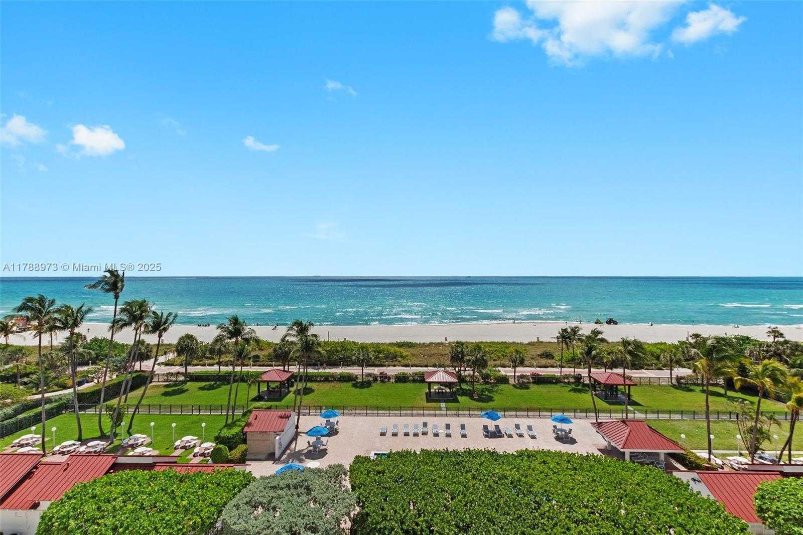 Small Image of 2555 COLLINS AVE #805, Miami Beach Number 23