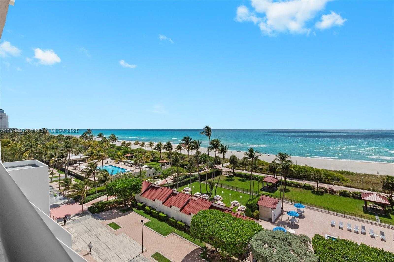 Small Image of 2555 COLLINS AVE #805, Miami Beach Number 24