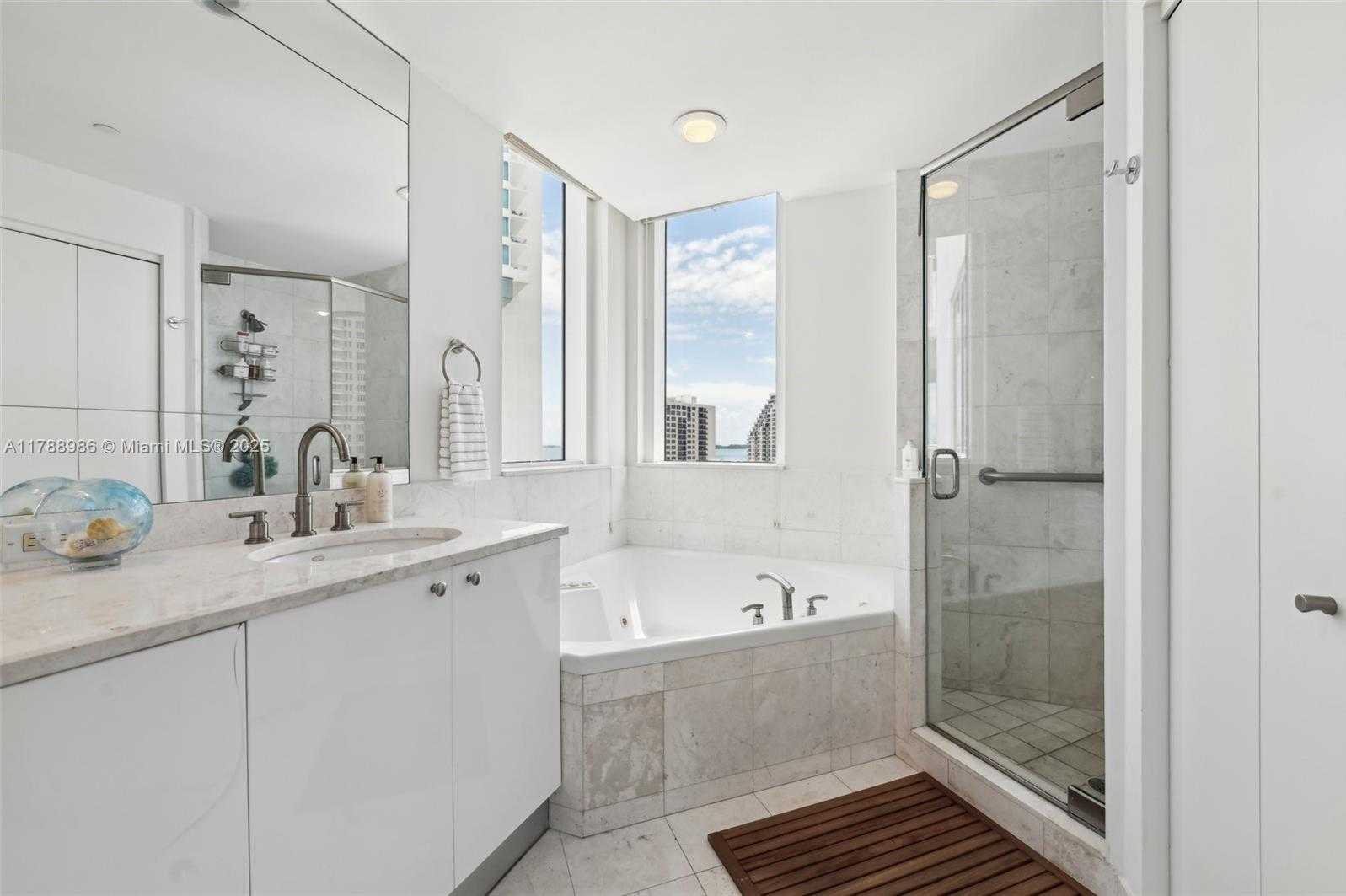 Small Image of 901 BRICKELL KEY BLVD #1009, Miami Number 13