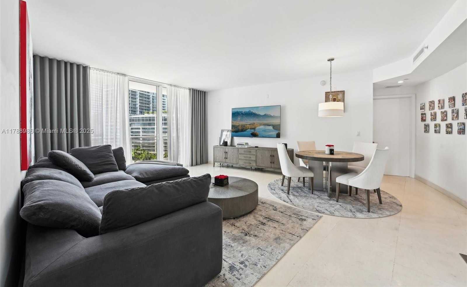 Small Image of 901 BRICKELL KEY BLVD #1009, Miami Number 4