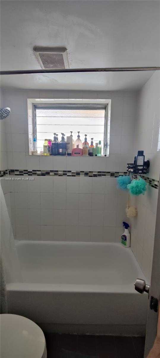 Small Image of 1540 NORTH EAST 191ST ST #122, Miami Number 21