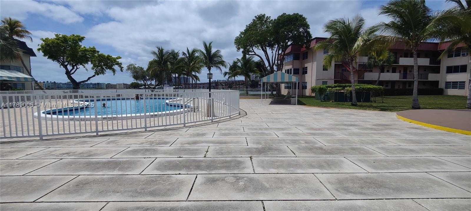 Small Image of 1540 NORTH EAST 191ST ST #122, Miami Number 3