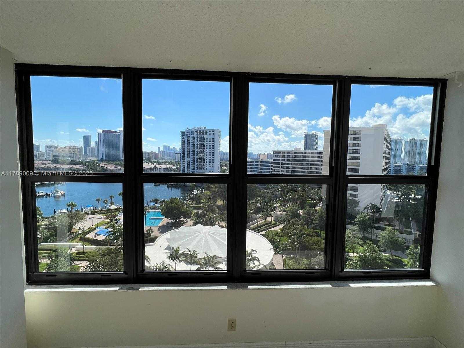 Small Image of 2500 PARKVIEW DR #1214, Hallandale Beach Number 10
