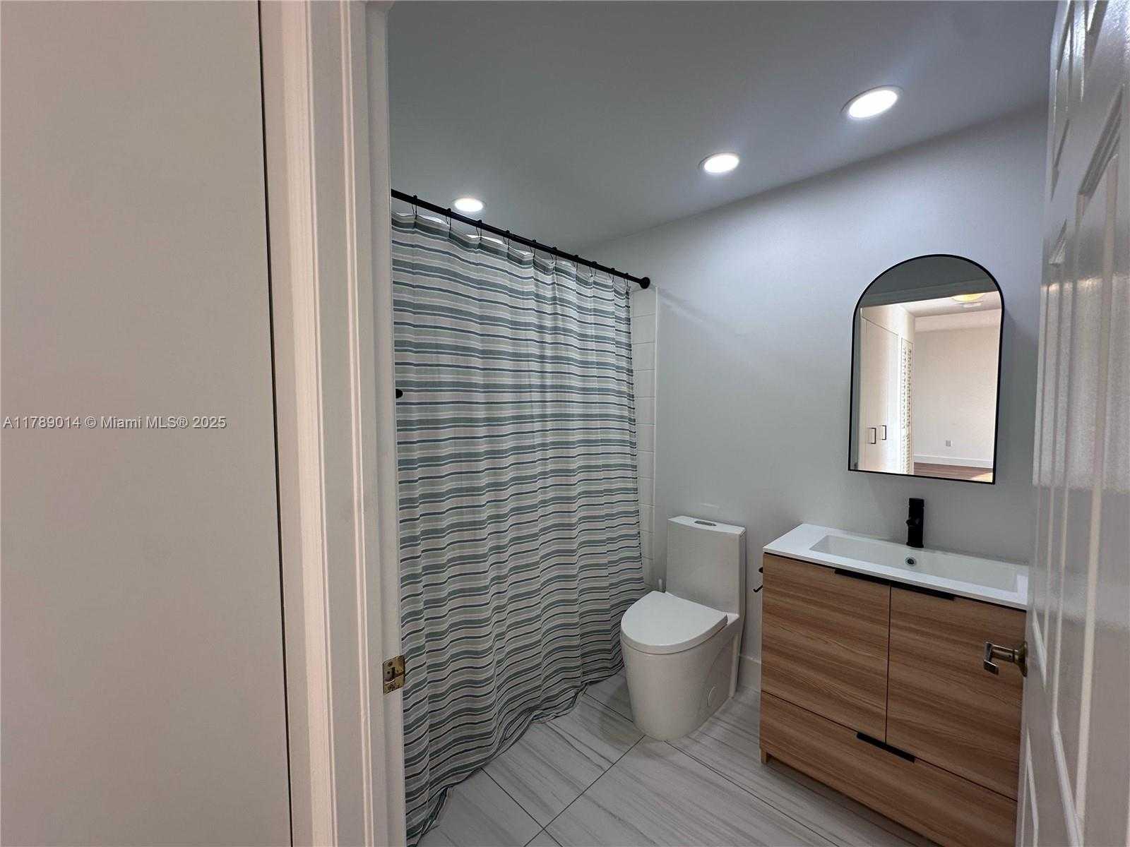 Small Image of 9725 NORTH WEST 52ND ST #515, Doral Number 30