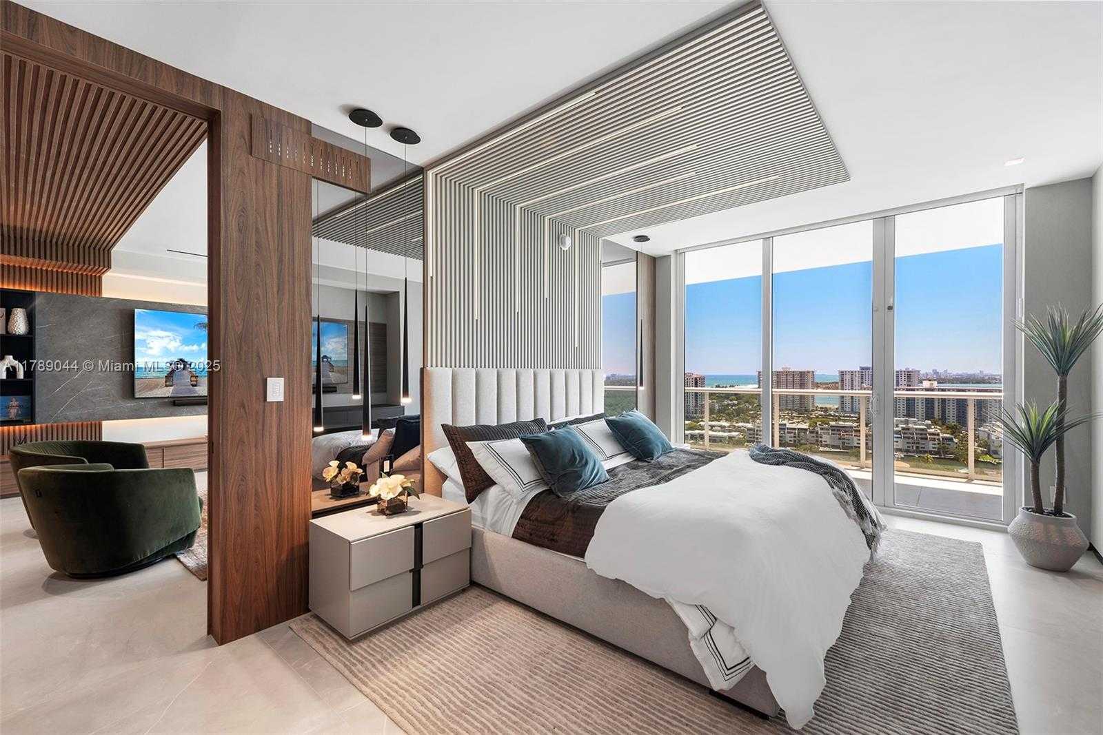 Small Image of 400 #PH-03, Sunny Isles Beach Number 14