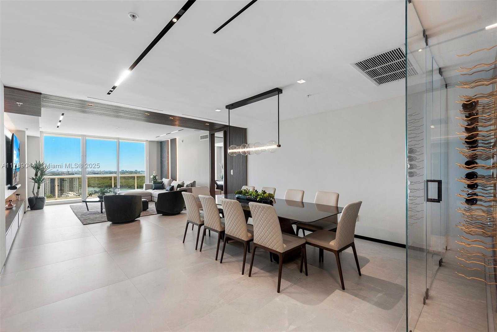 Small Image of 400 #PH-03, Sunny Isles Beach Number 24