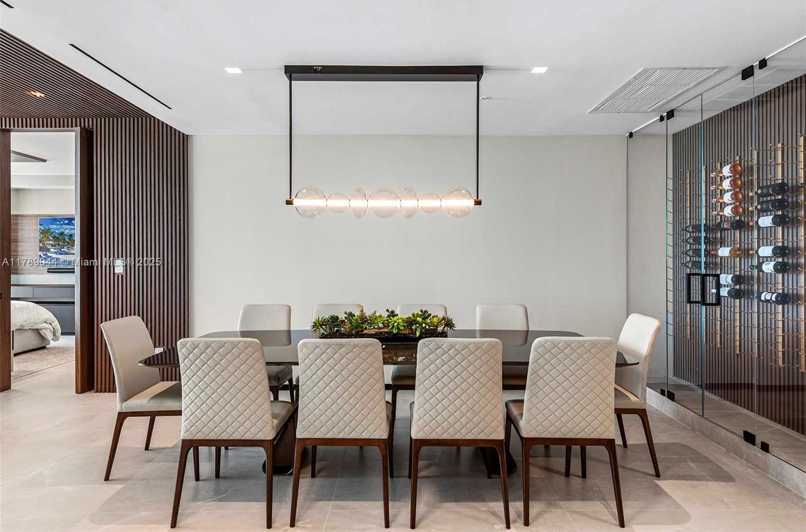 Small Image of 400 #PH-03, Sunny Isles Beach Number 25