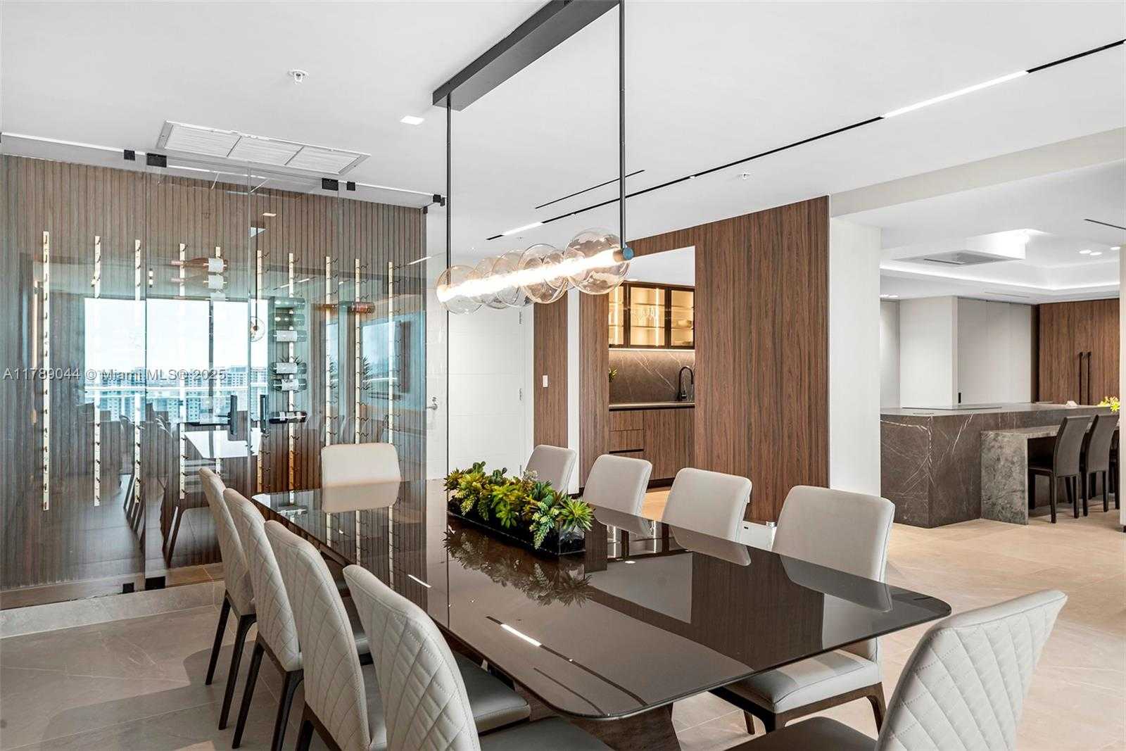 Small Image of 400 #PH-03, Sunny Isles Beach Number 26