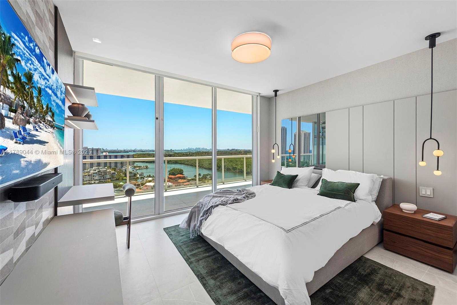 Small Image of 400 #PH-03, Sunny Isles Beach Number 36