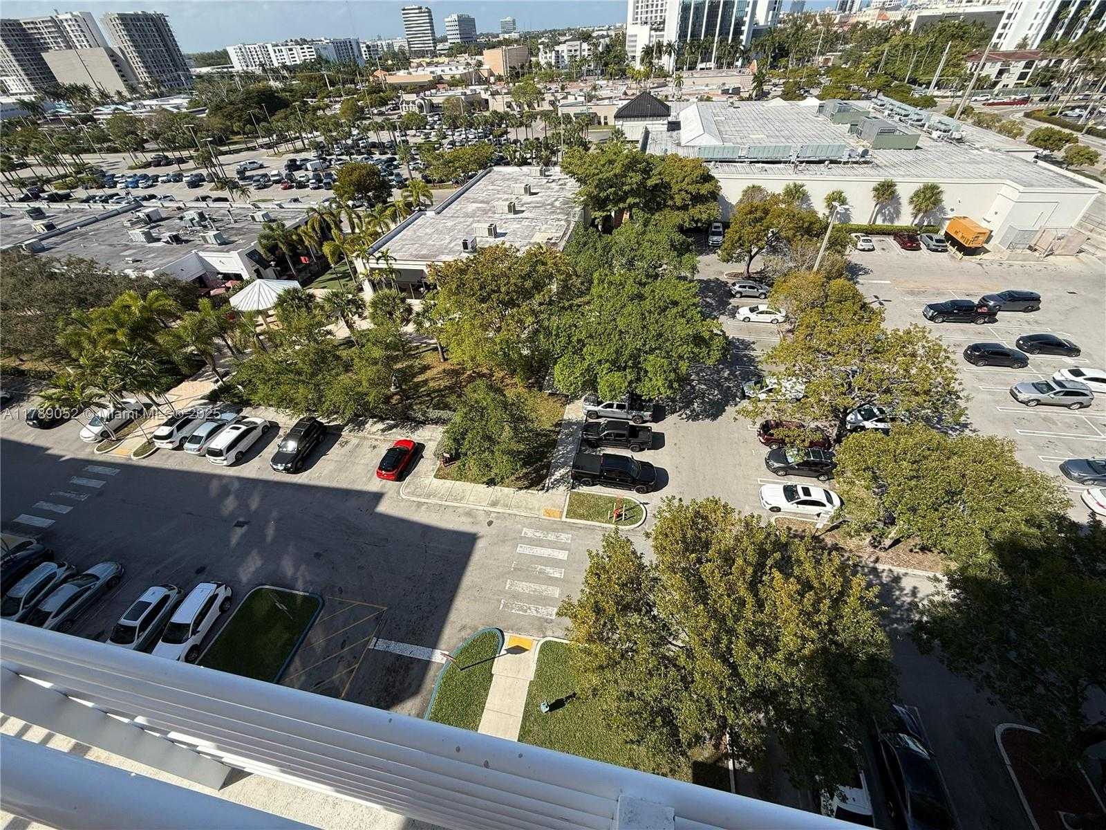 Small Image of 18800 NORTH EAST 29TH AVE #801, Aventura Number 10