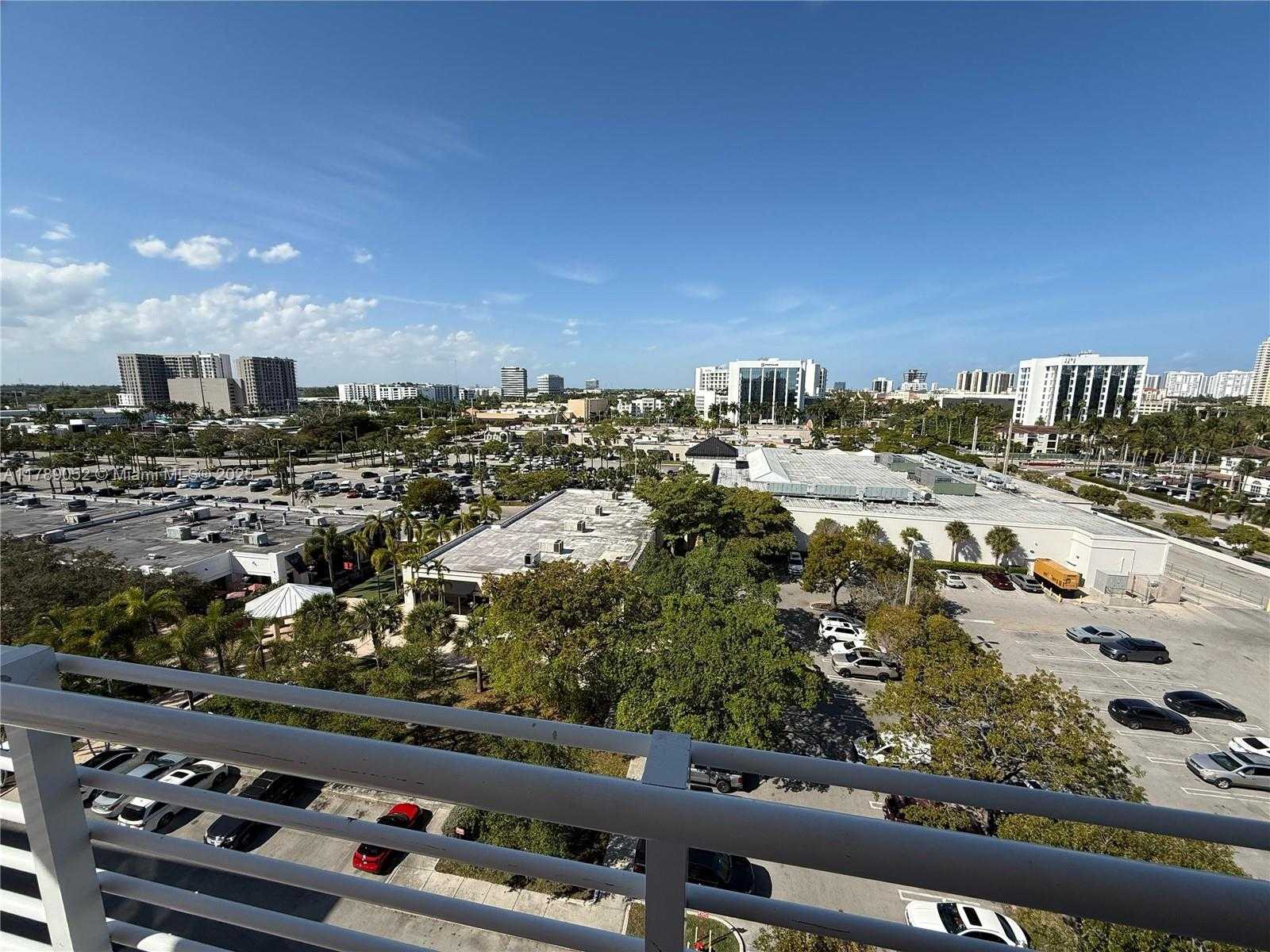 Small Image of 18800 NORTH EAST 29TH AVE #801, Aventura Number 12