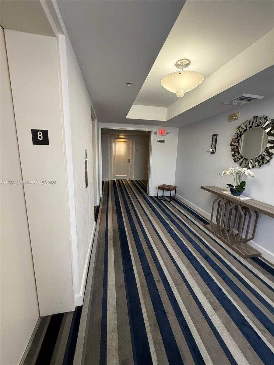 Small Image of 18800 NORTH EAST 29TH AVE #801, Aventura Number 4