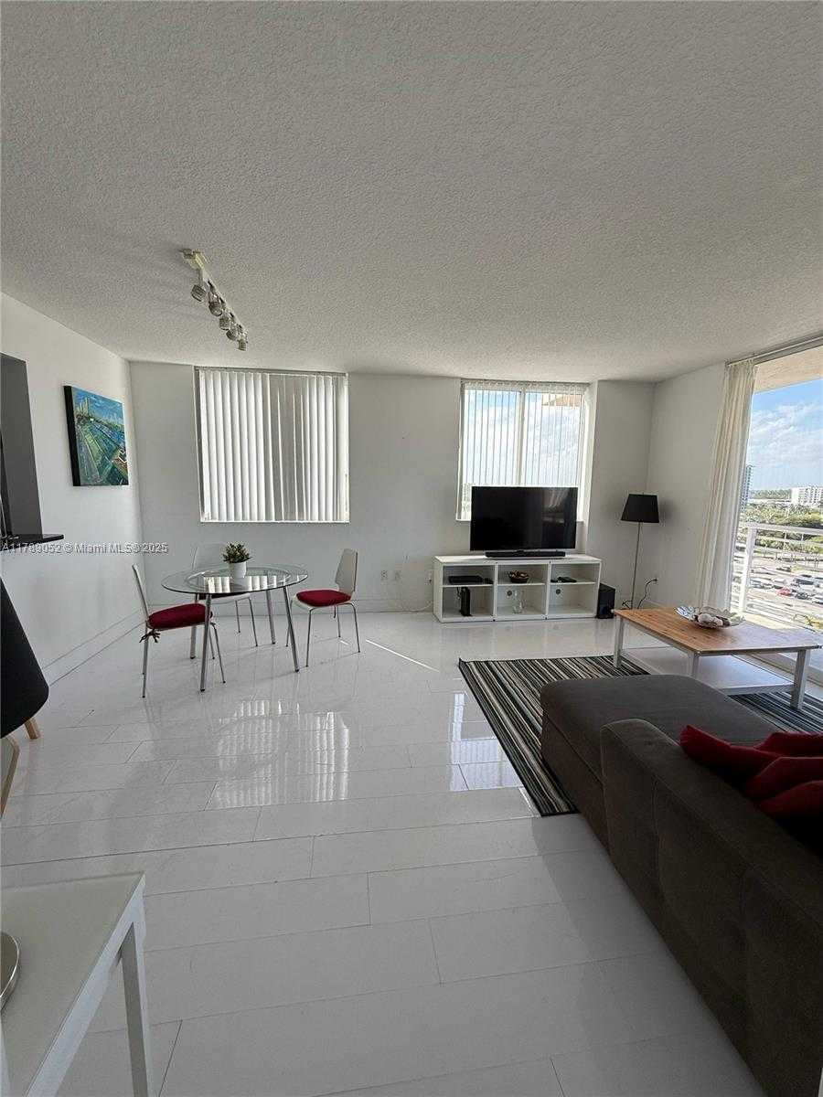 Small Image of 18800 NORTH EAST 29TH AVE #801, Aventura Number 9