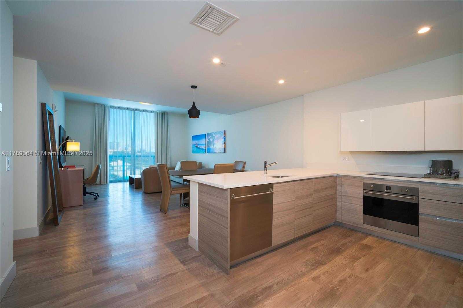 Small Image of 777 NORTH OCEAN DR #S323, Hollywood Number 33