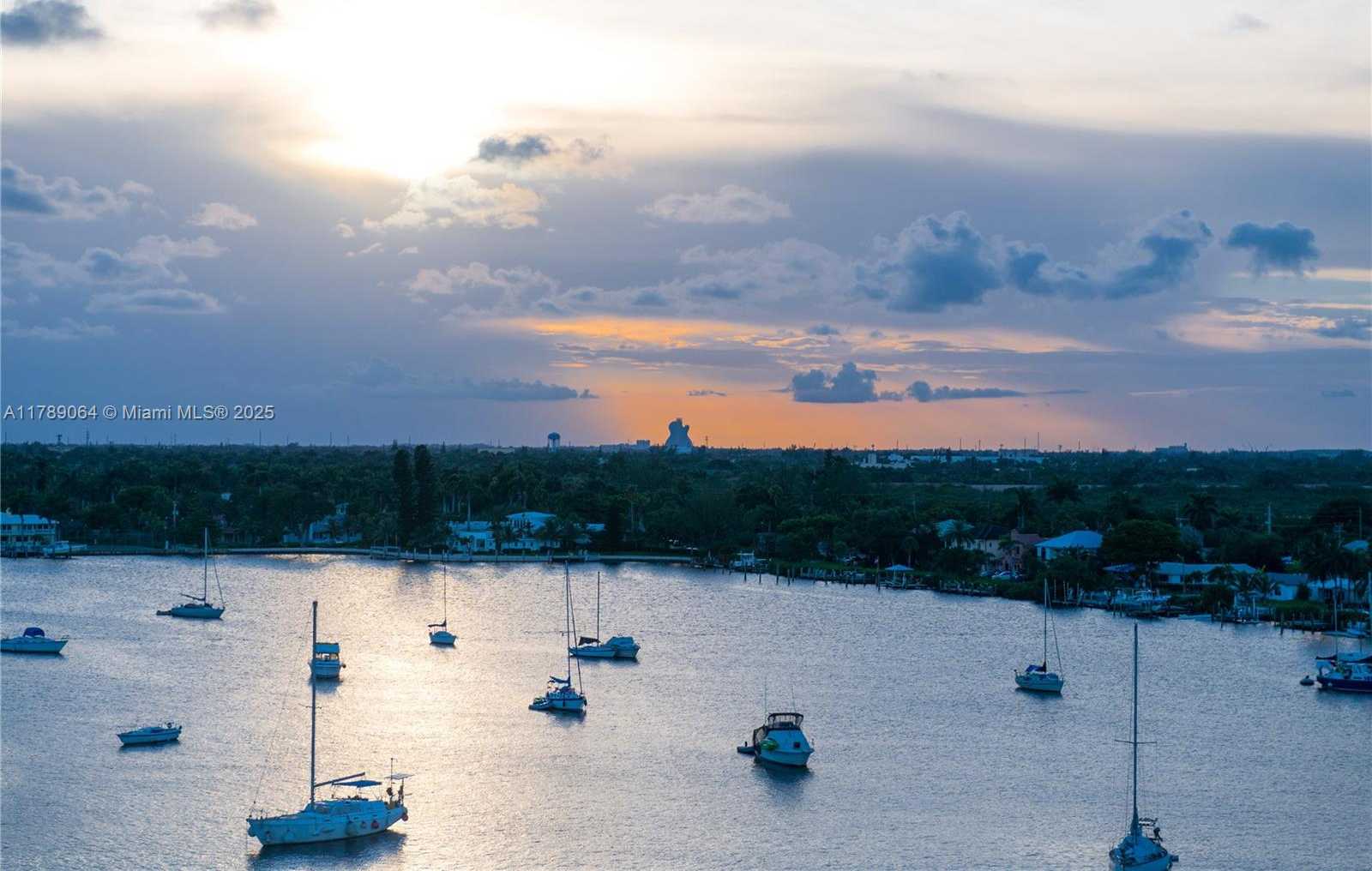 Small Image of 777 NORTH OCEAN DR #S323, Hollywood Number 48
