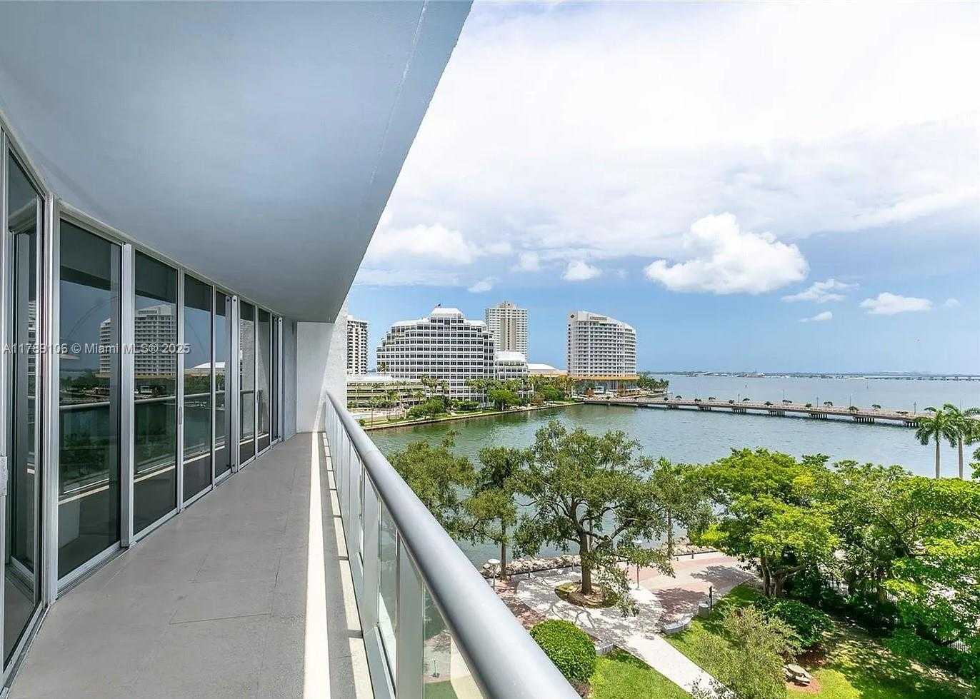 Small Image of 495 BRICKELL AVE #703, Miami Number 24