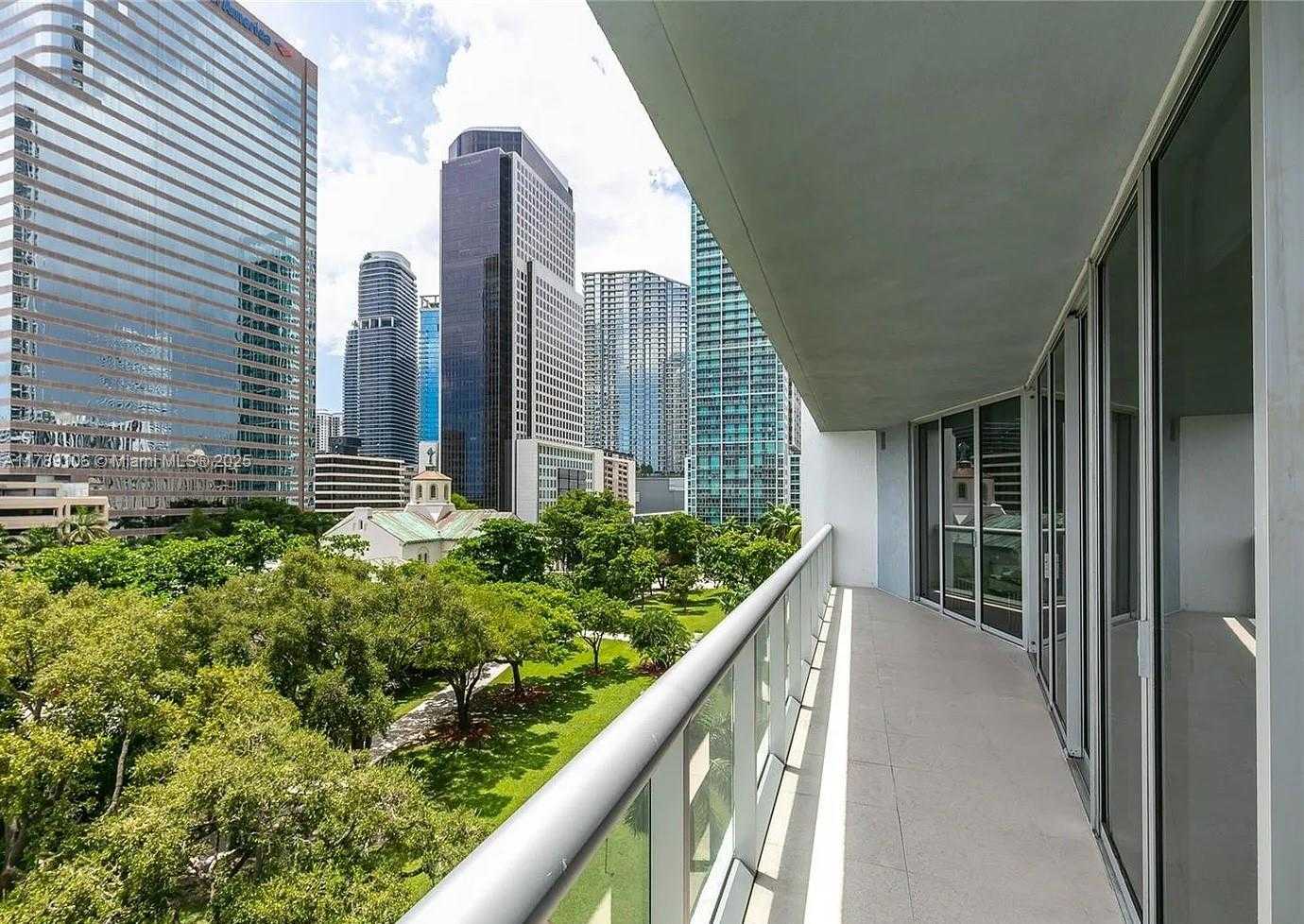 Small Image of 495 BRICKELL AVE #703, Miami Number 25