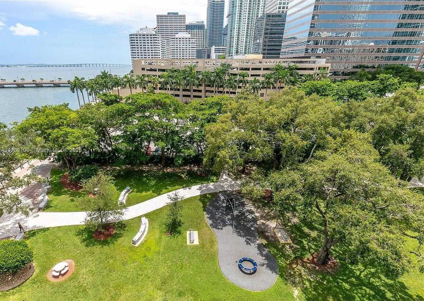 Small Image of 495 BRICKELL AVE #703, Miami Number 27