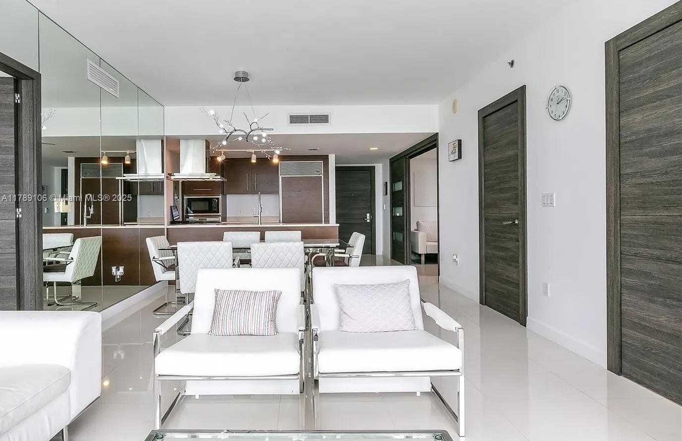 Small Image of 495 BRICKELL AVE #703, Miami Number 4