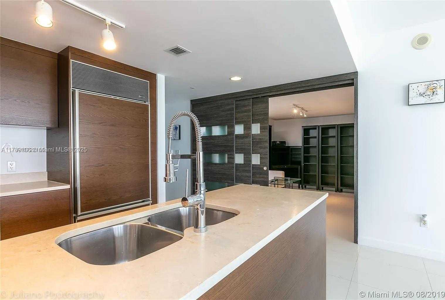 Small Image of 495 BRICKELL AVE #703, Miami Number 7