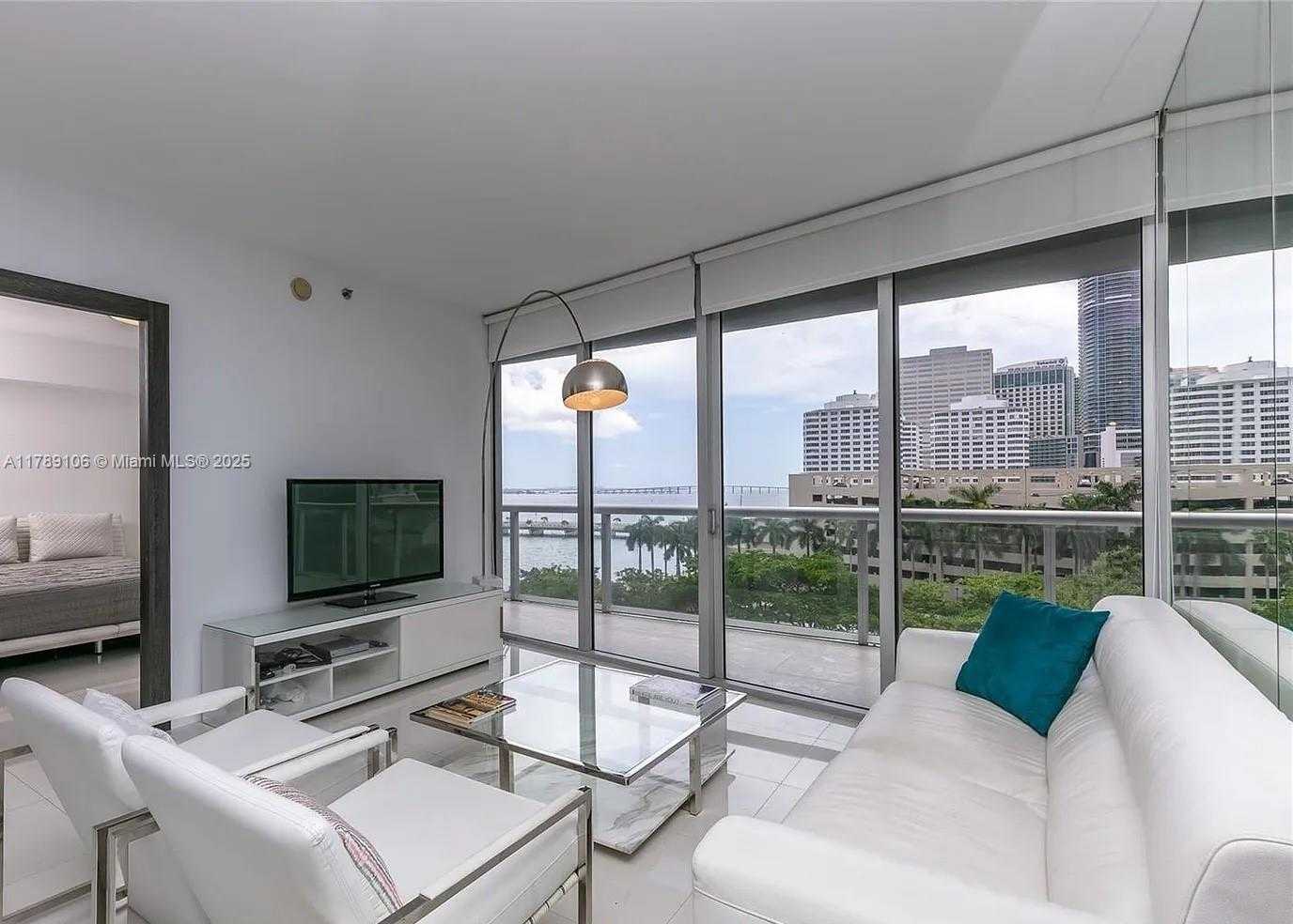 Small Image of 495 BRICKELL AVE #703, Miami Number 8