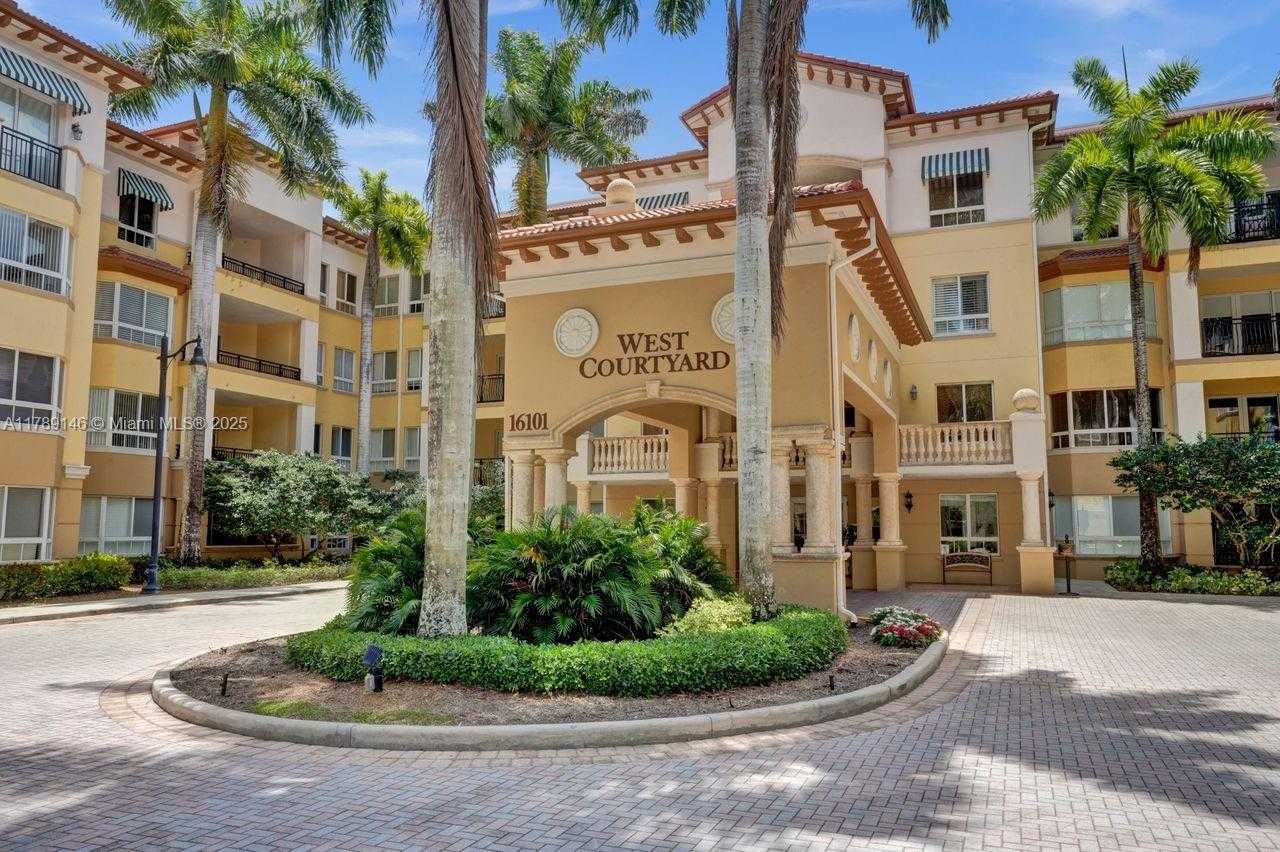 Small Image of 16101 EMERALD ESTATES DR #342, Weston Number 22